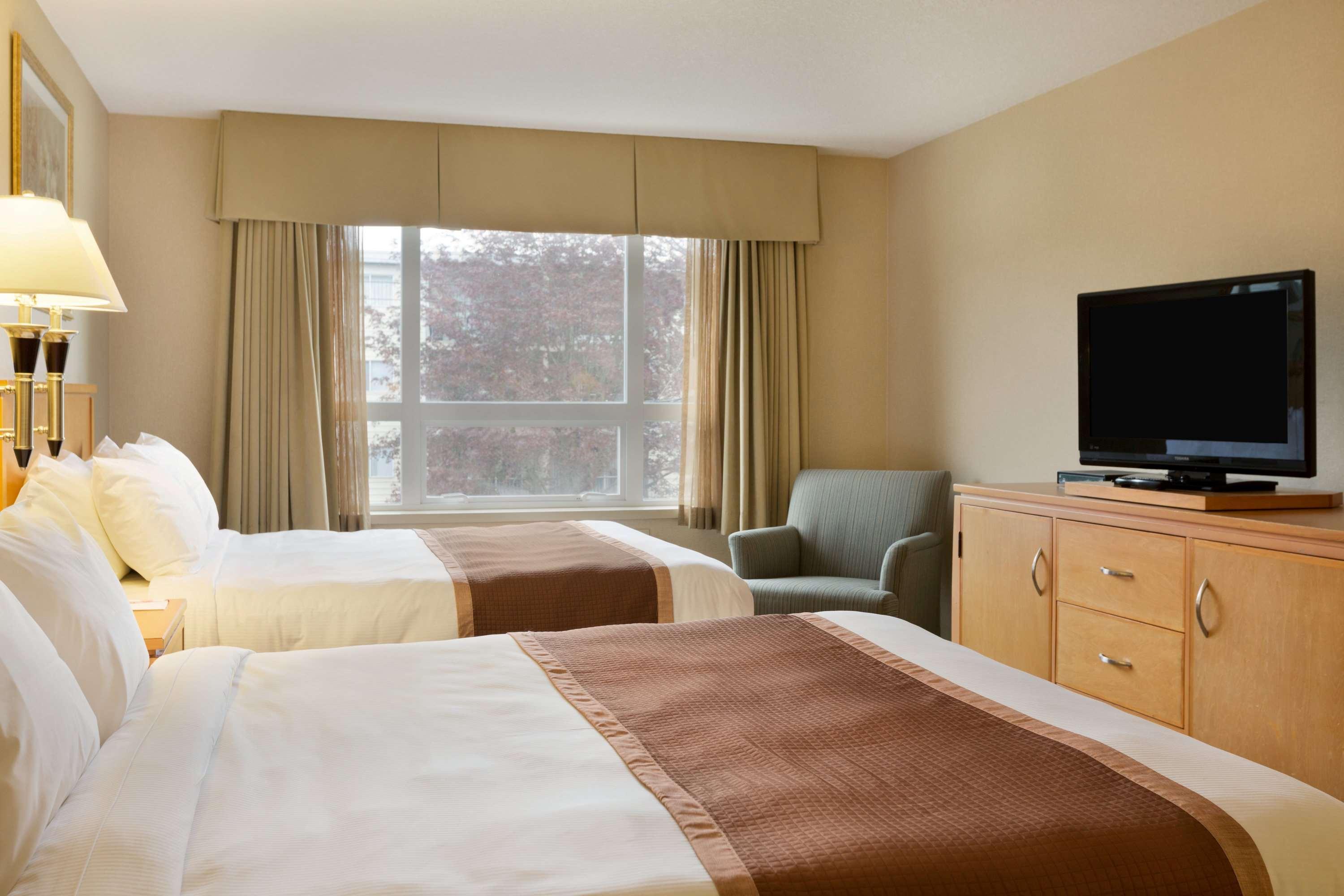 Hotel Ramada By Wyndham Nanaimo Zewnętrze zdjęcie